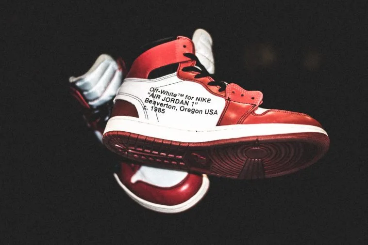 Air Jordan 1 Off White Collaboration