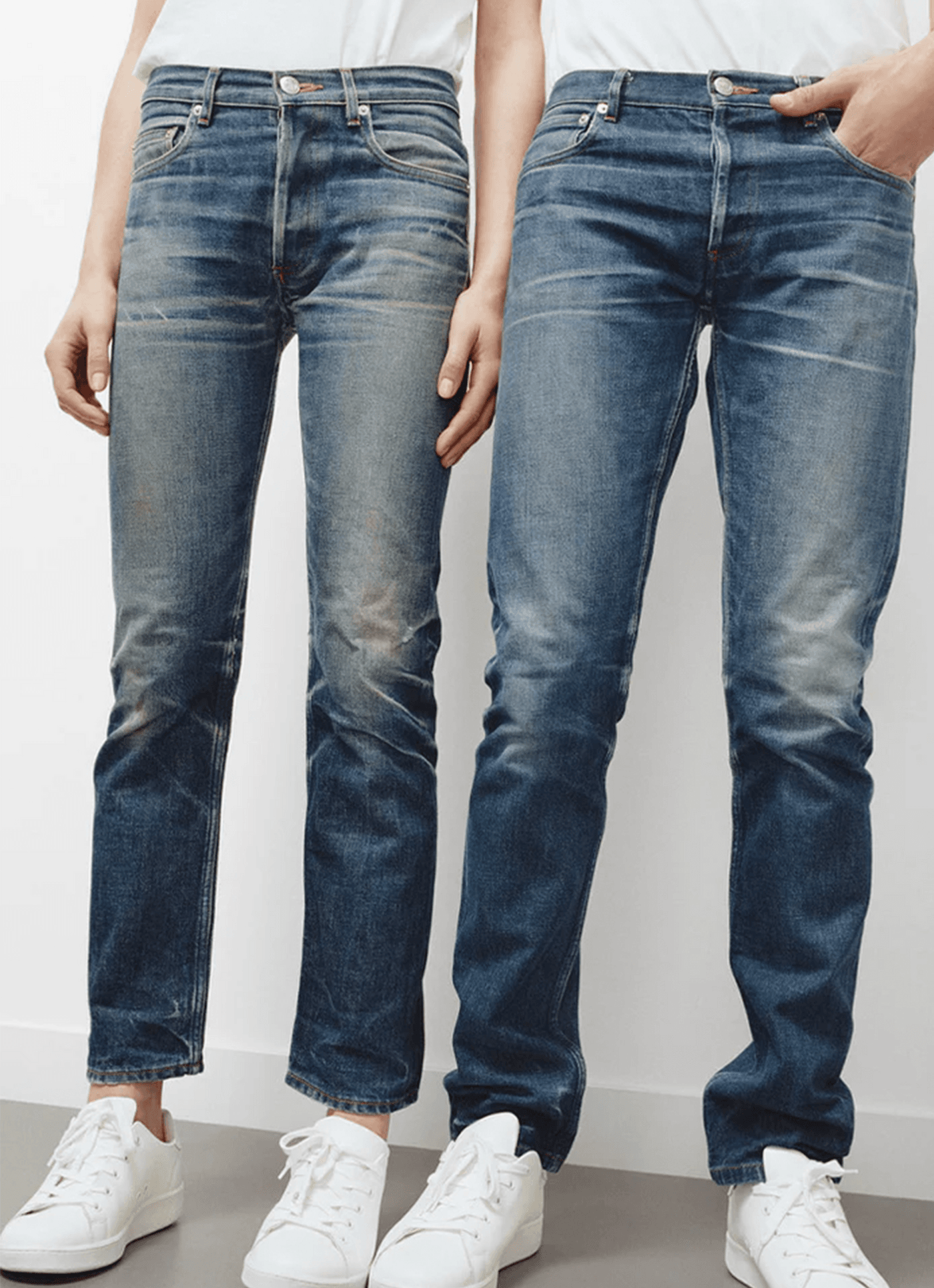 Deux jeans A.P.C. délavés portés côte à côte, issus du programme Butler de reprise